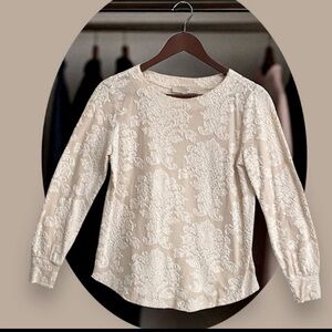 Cozy & sweet - textured appliqué sweatshirt top